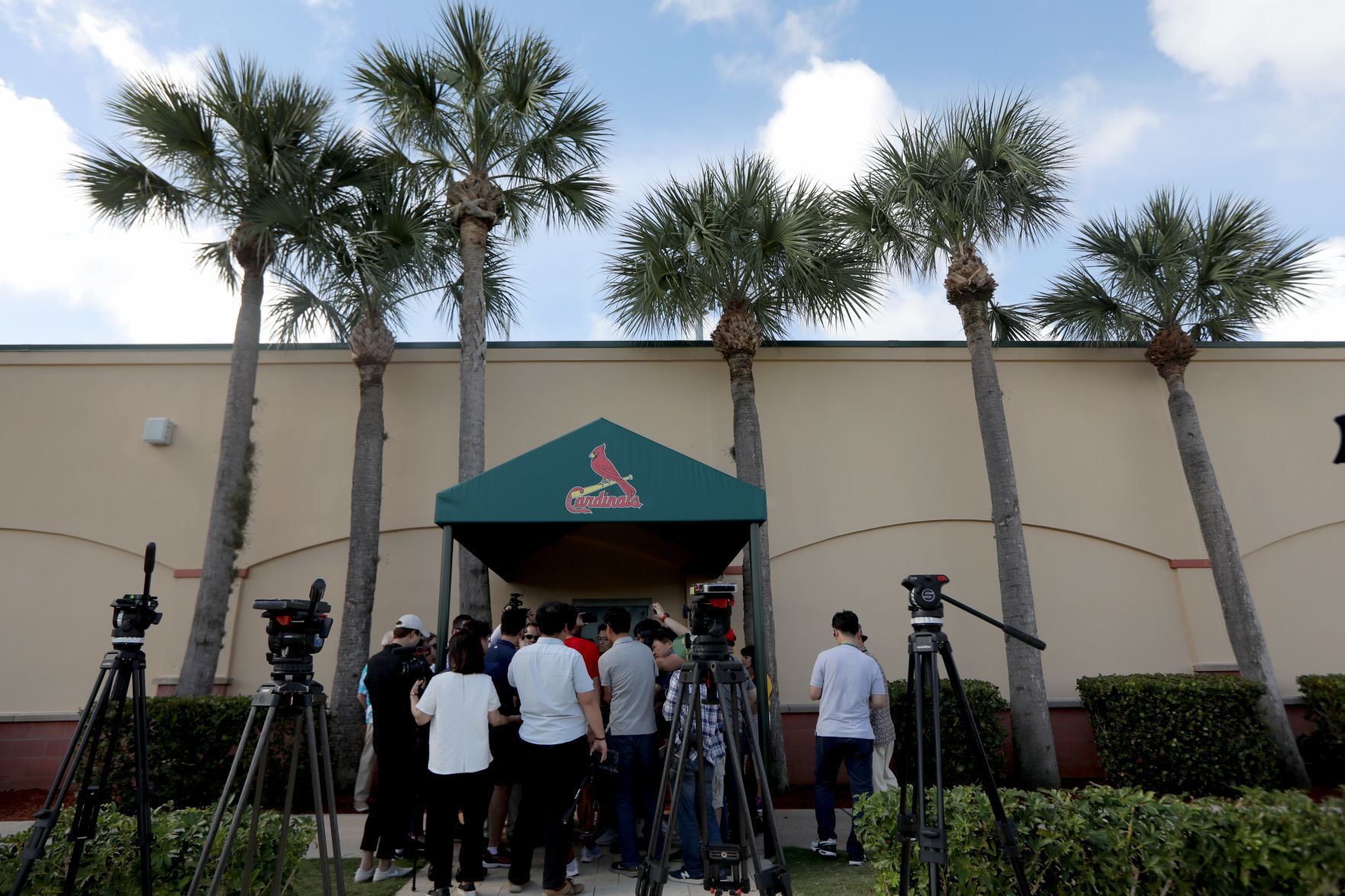 Cardinals pitchers and catchers report day